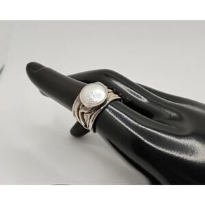 Retired Silpada mother of Pearl Ring in Sterling Silver size 7.5